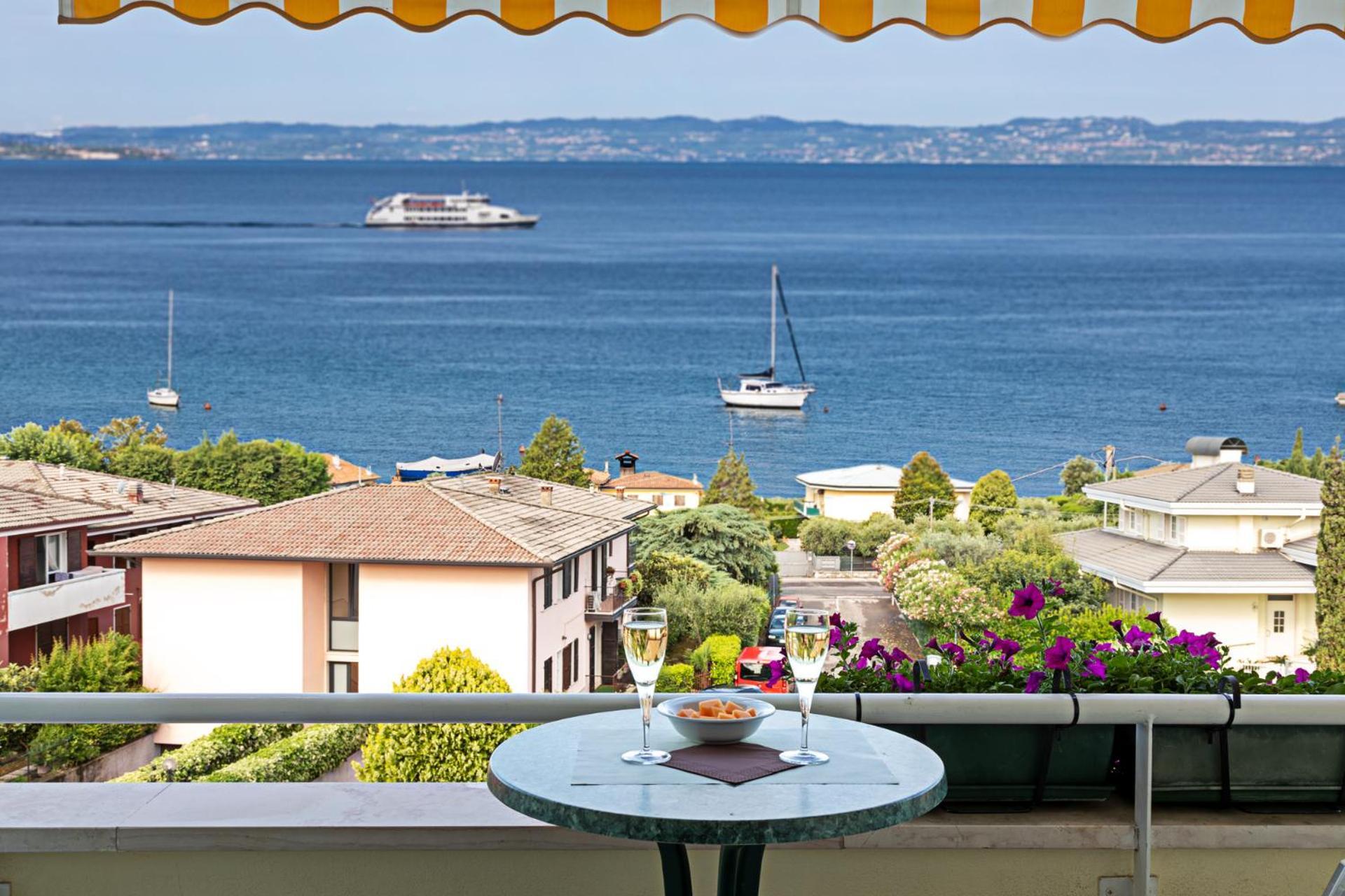 Hotel Gardenia & Villa Charme Adults Friendly 4Star Service Bardolino Eksteriør billede